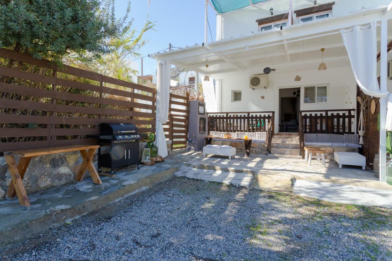 Christos Studios And Family Apartments Stegna Dış mekan fotoğraf