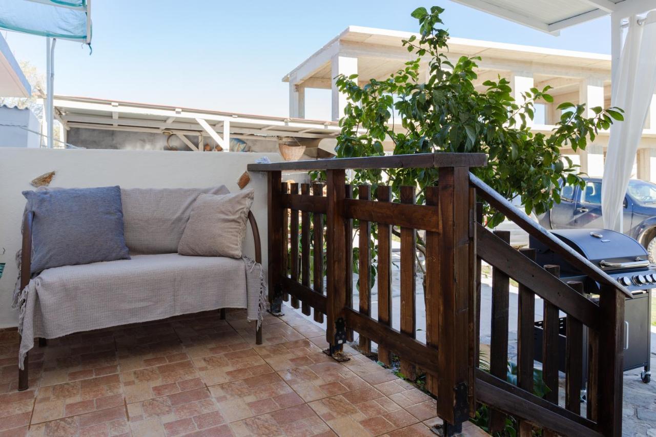 Christos Studios And Family Apartments Stegna Dış mekan fotoğraf