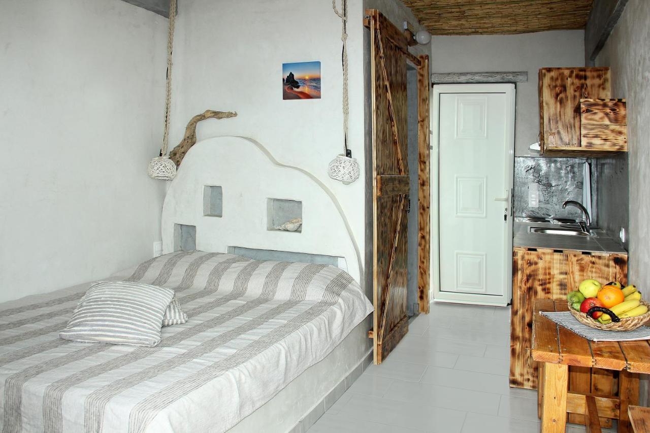 Christos Studios And Family Apartments Stegna Dış mekan fotoğraf